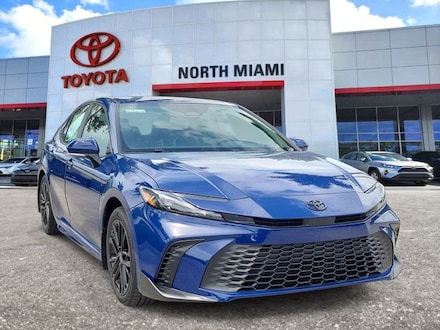 2026 Toyota Camry SE Sedan