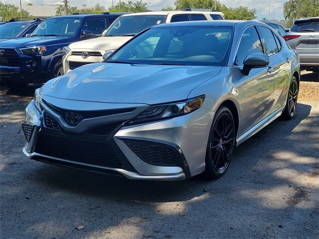 2022 Toyota Camry XSE photo 2