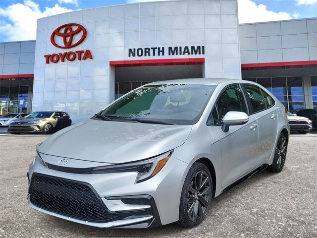 2024 Toyota Corolla SE photo 2