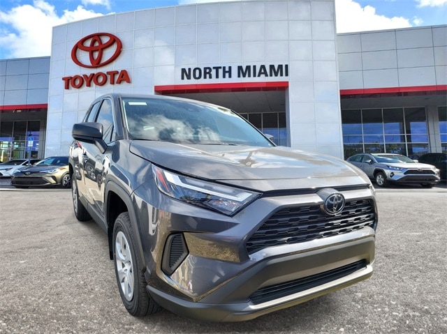 2025 Toyota RAV4 SUV 