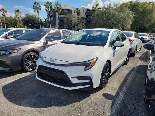 2024 Toyota Corolla SE photo 2