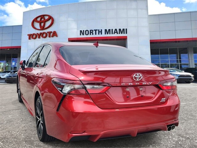 2023 Toyota Camry SE photo 3