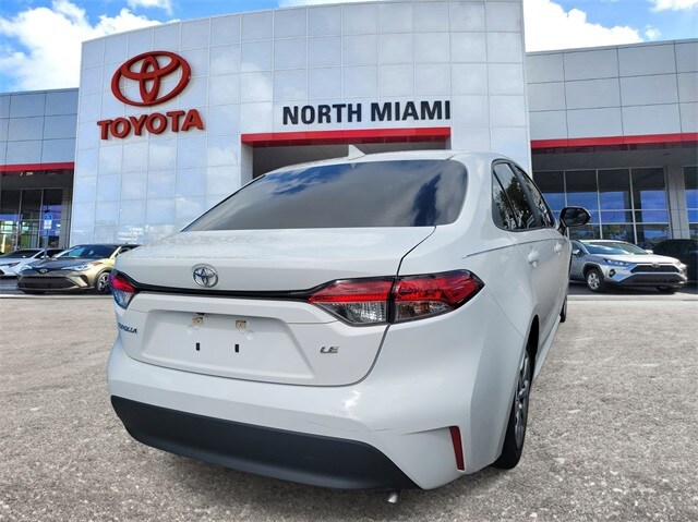 2024 Toyota Corolla LE photo 4