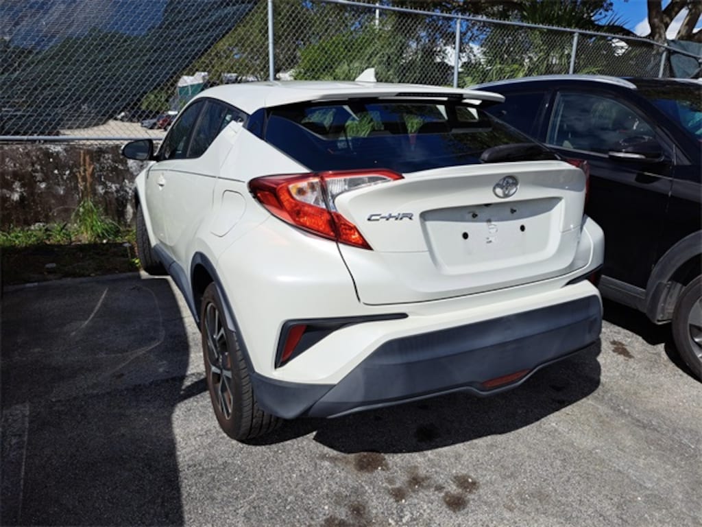 Used 2018 Toyota C-HR XLE SUV