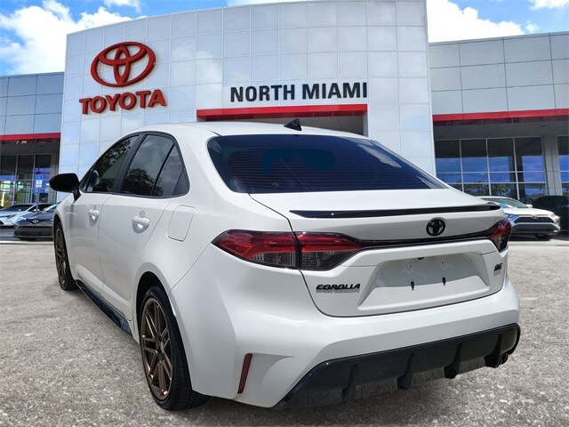 2024 Toyota Corolla XSE photo 3