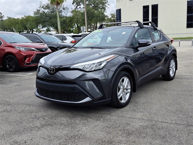 2021 Toyota C-HR LE photo 2