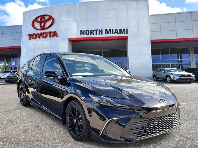 2026 Toyota Camry SE's photo