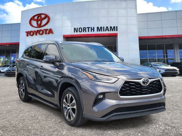 2021 Toyota Highlander SUV 