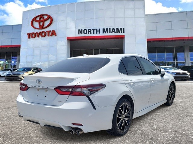 2024 Toyota Camry SE photo 4