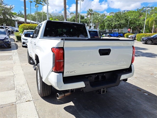 2024 Toyota Tacoma SR5 photo 3