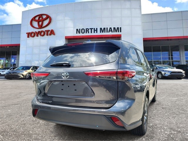 2023 Toyota Highlander Limited Platinum XLE XSE photo 4