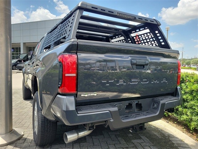 2025 Toyota Tacoma SR5 photo 3