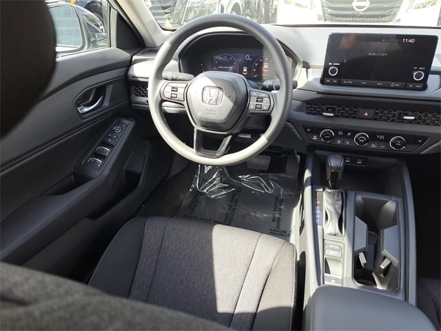 2025 Honda Accord SE photo 3