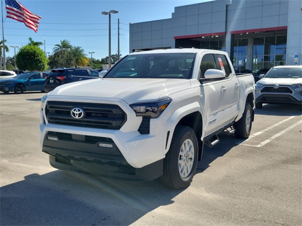 New 2025 Toyota Tacoma SR5 Truck Double Cab