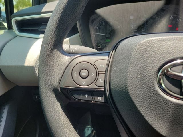 2025 Toyota Corolla LE - Photo 15