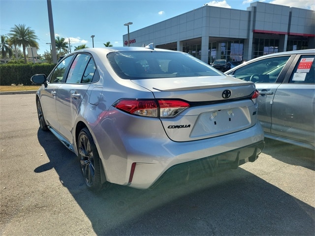 2026 Toyota Corolla SE photo 3
