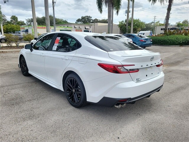 2026 Toyota Camry SE photo 3