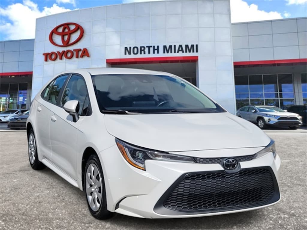 Used 2022 Toyota Corolla LE Sedan