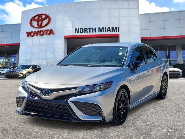 2023 Toyota Camry SE photo 2