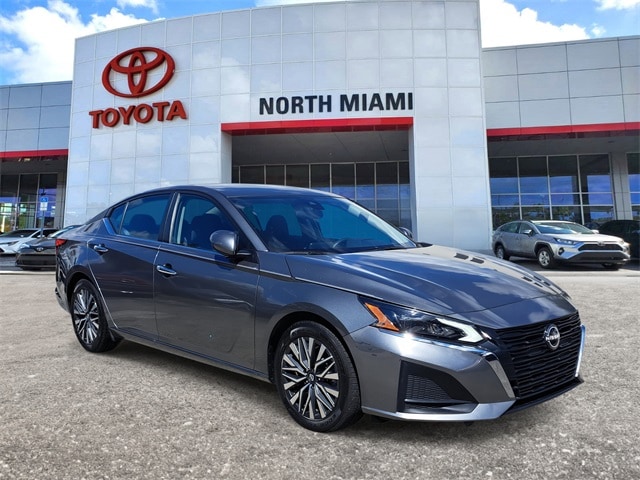 2023 Nissan Altima SV