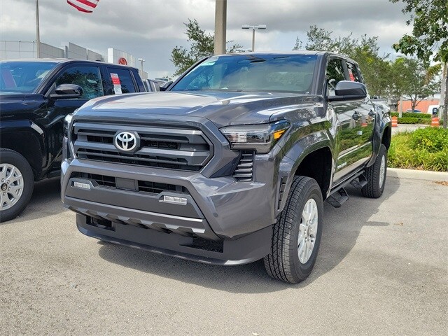 2025 Toyota Tacoma SR5 photo 2