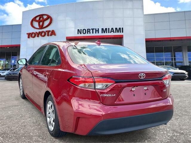 2023 Toyota Corolla LE photo 3