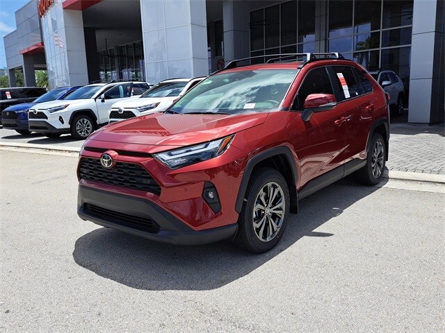 2025 Toyota RAV4 Hybrid XLE Premium photo 2