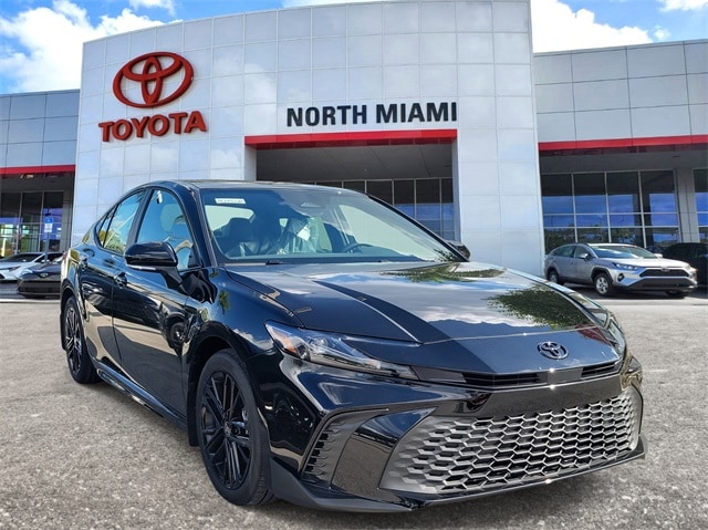 2026 Toyota Camry SE's photo