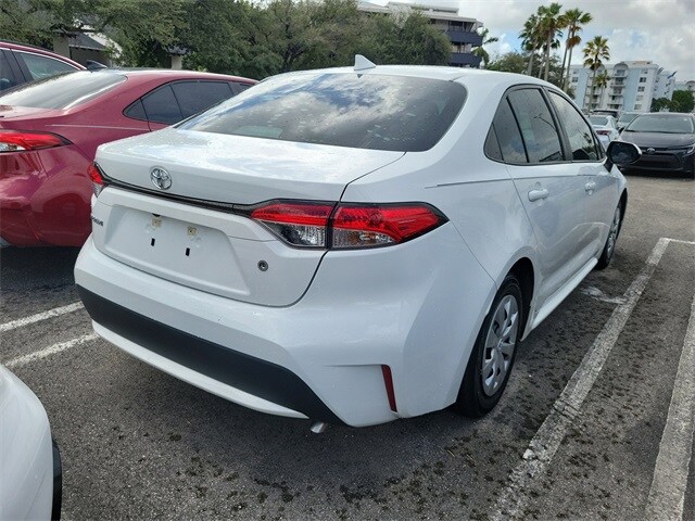 2021 Toyota Corolla L photo 4