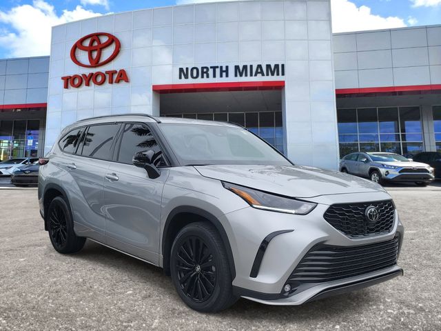 2025 Toyota Highlander SUV 