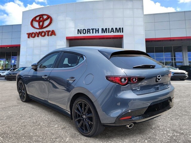 2024 Mazda Mazda3 Hatchback 2.5 s Carbon photo 3