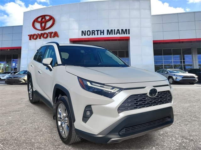 2025 Toyota RAV4 Limited's photo