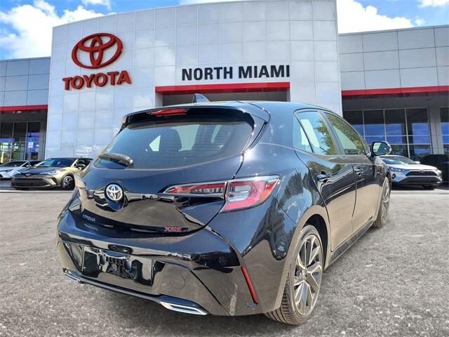2021 Toyota Corolla XSE photo 4