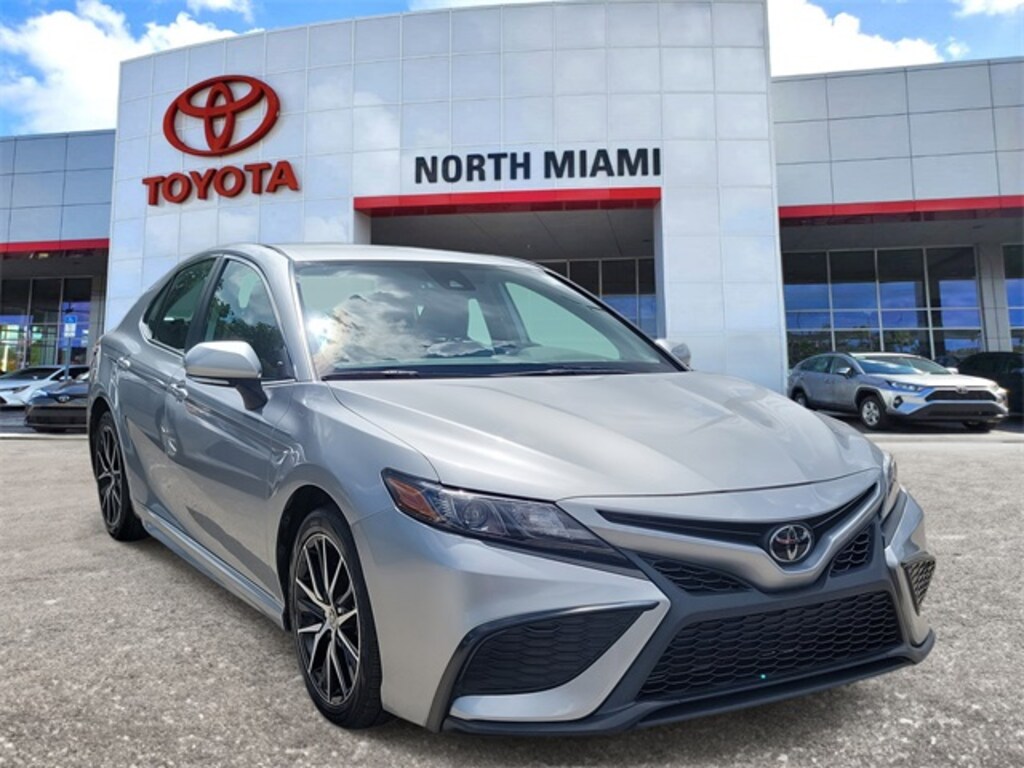 Used 2024 Toyota Camry SE Sedan