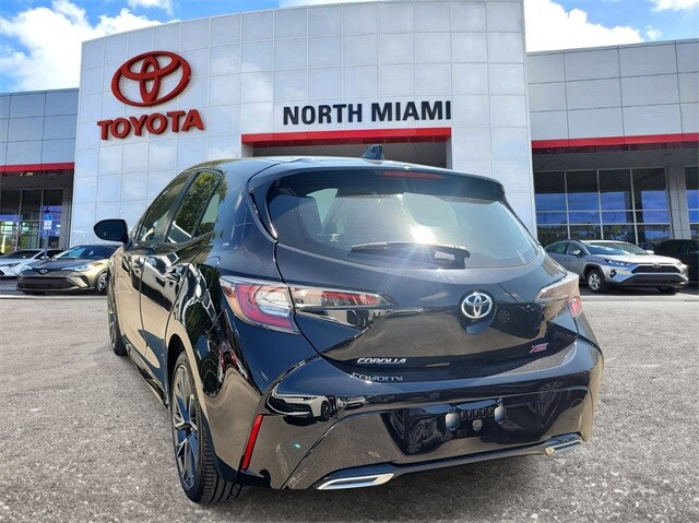 2021 Toyota Corolla XSE photo 3