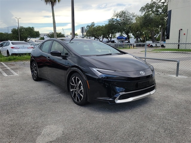 2024 Toyota Prius Prime XSE's photo