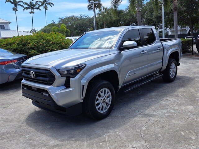 2024 Toyota Tacoma SR5 photo 2