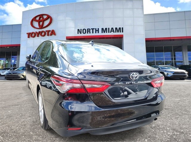 2024 Toyota Camry LE photo 3