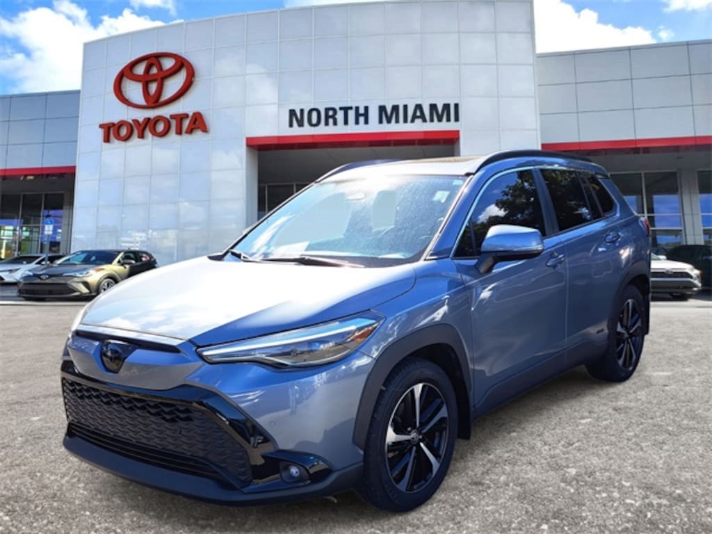 Used 2024 Toyota Corolla Cross Hybrid Hybrid XSE SUV