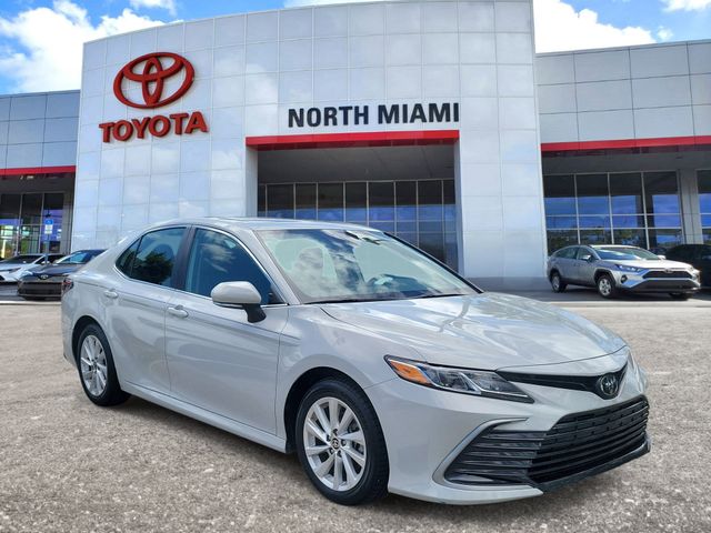 2024 Toyota Camry Sedan 