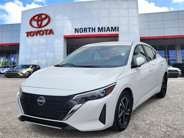 2025 Nissan Sentra SV photo 2