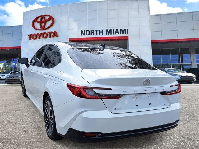2025 Toyota Camry XLE photo 3