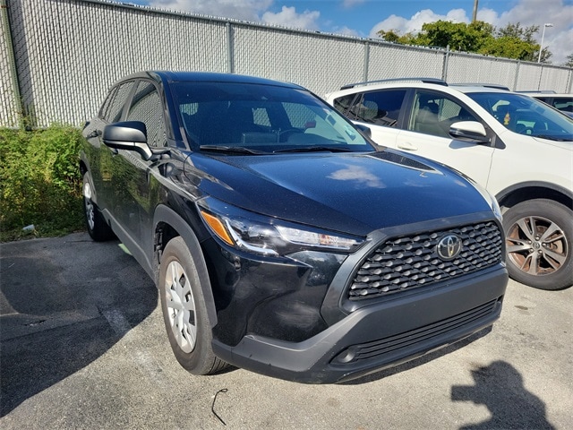 2022 Toyota Corolla Cross L's photo