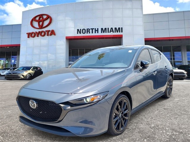 2024 Mazda Mazda3 Hatchback 2.5 s Carbon photo 2