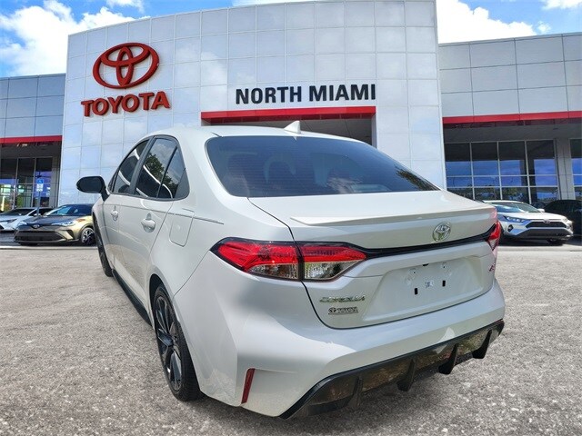 2024 Toyota Corolla SE Premium photo 3