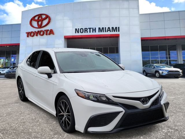 2024 Toyota Camry Sedan 