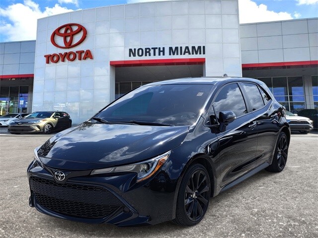 2022 Toyota Corolla SE Nightshade Edition photo 2