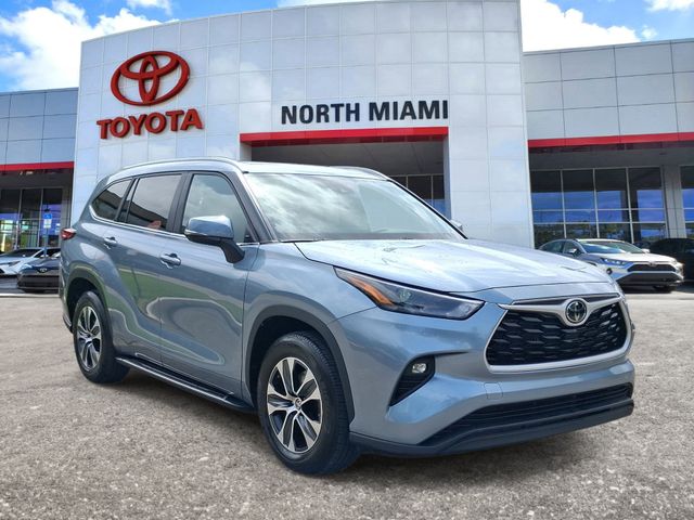 2023 Toyota Highlander SUV 