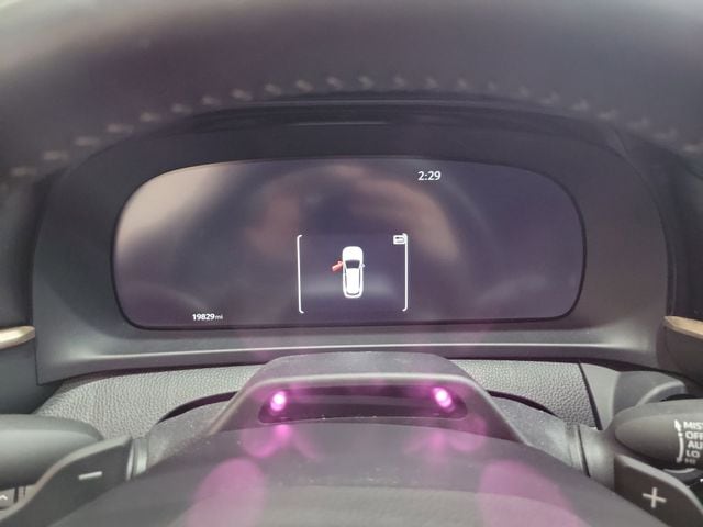 2025 Toyota Crown Signia Limited - Photo 17