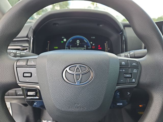 2025 Toyota Camry LE - Photo 12